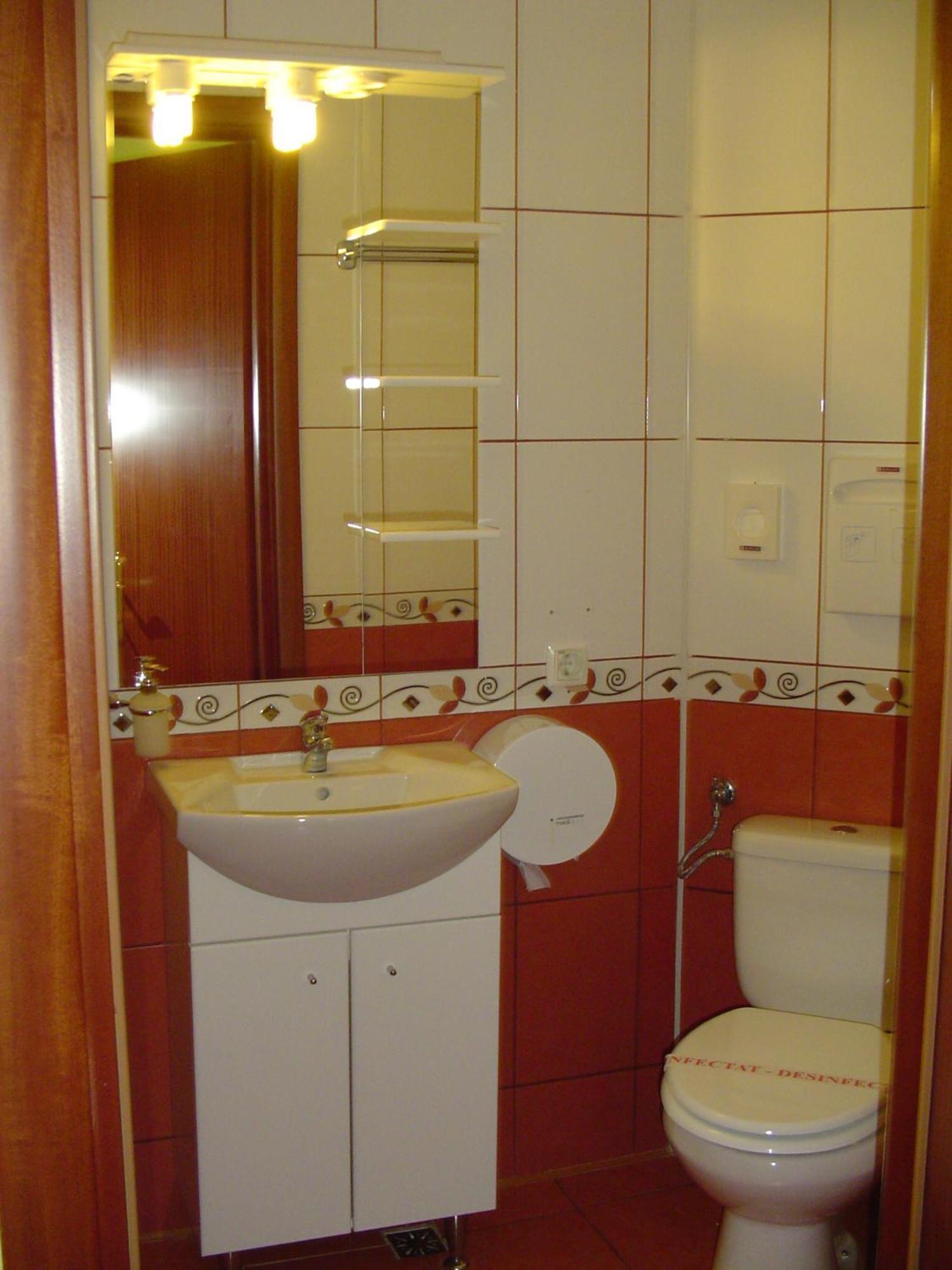 Hotel Europa Ploieşti Extérieur photo
