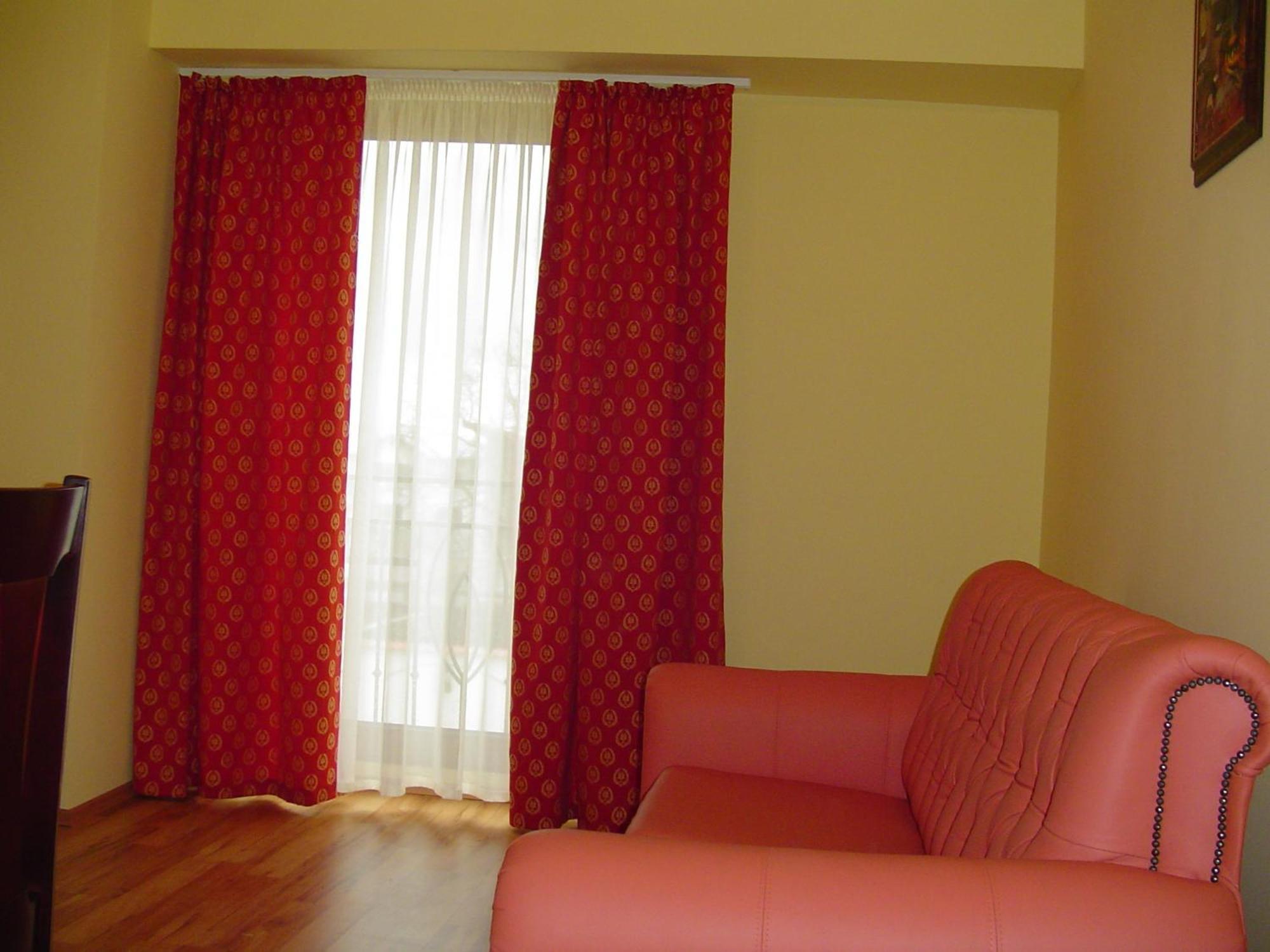 Hotel Europa Ploieşti Extérieur photo