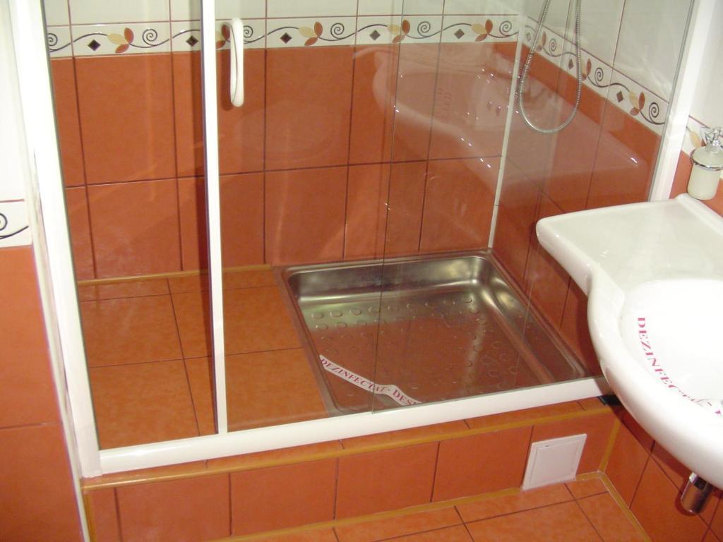 Hotel Europa Ploieşti Chambre photo