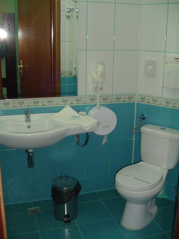 Hotel Europa Ploieşti Chambre photo
