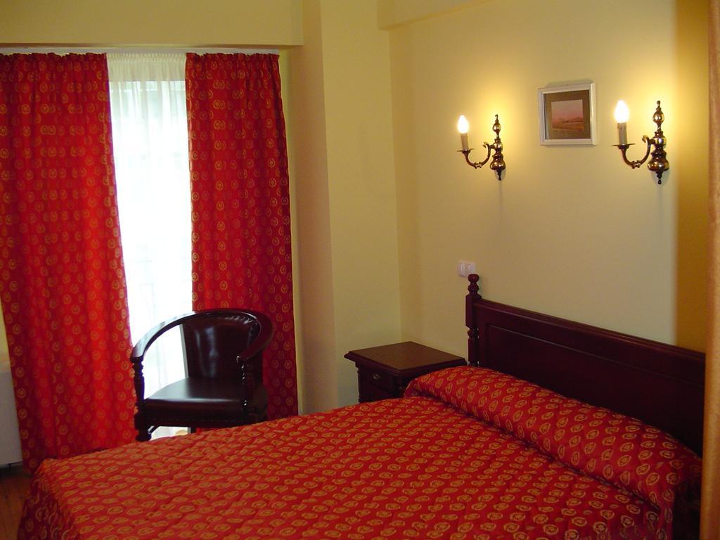 Hotel Europa Ploieşti Extérieur photo
